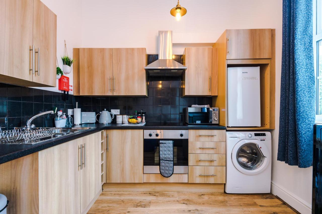 Bright 1-Bed Apartment In Chester By 53 Degrees Property, Ideal For Professionals & Couples, Great Location - Sleeps 4 Exterior photo