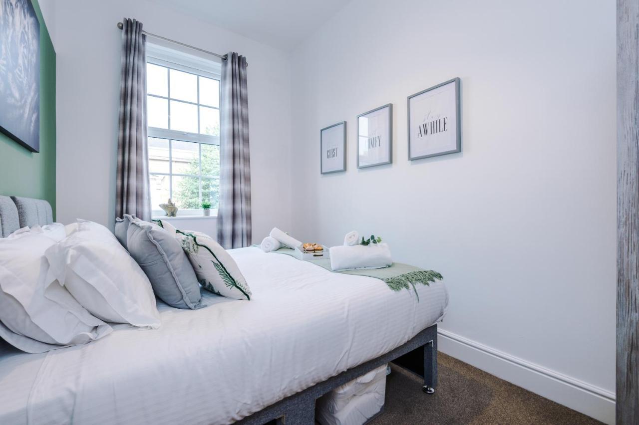 Bright 1-Bed Apartment In Chester By 53 Degrees Property, Ideal For Professionals & Couples, Great Location - Sleeps 4 Exterior photo