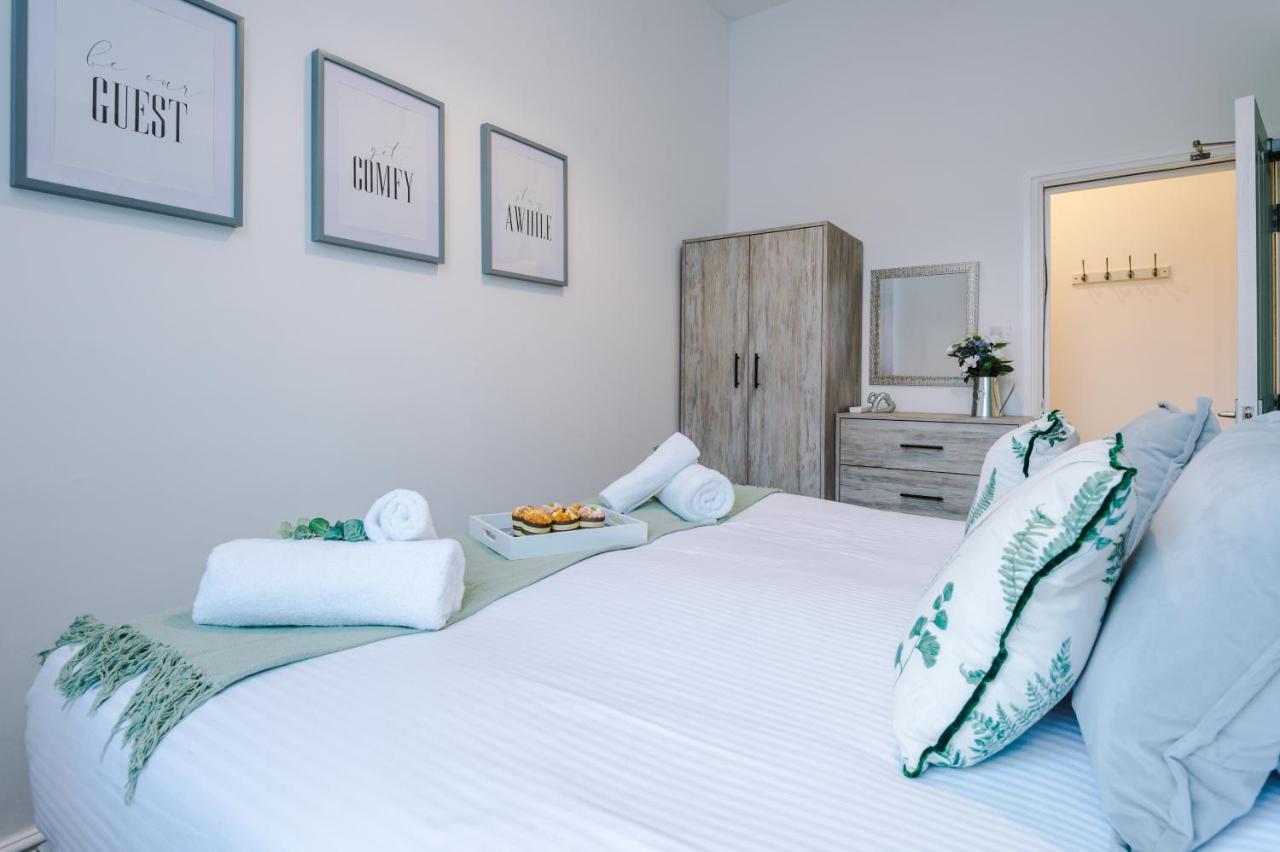 Bright 1-Bed Apartment In Chester By 53 Degrees Property, Ideal For Professionals & Couples, Great Location - Sleeps 4 Exterior photo